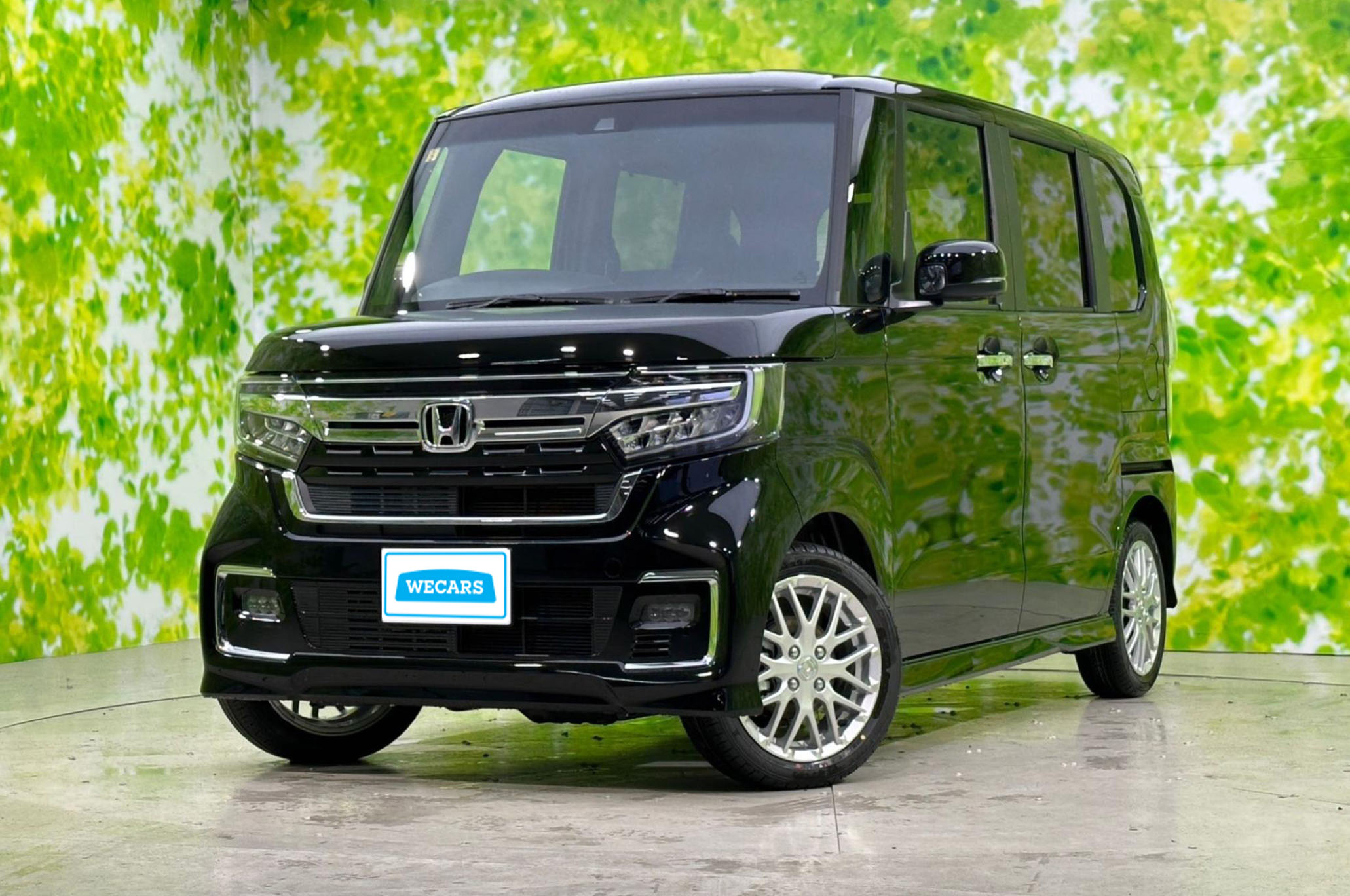 N-BOXカスタムの歴代モデル・グレード一覧を紹介！｜ホンダ｜車種コラム｜中古車を探す｜WECARS（ウィーカーズ）