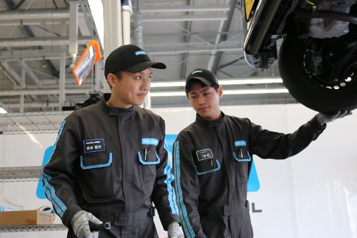 3位：倉敷店（岡山県）　清水祐介、三宅絆