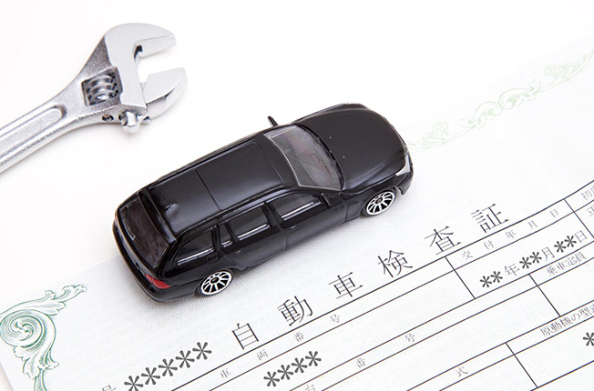 車検証を再発行する方法とは？やり方やかかる費用を解説