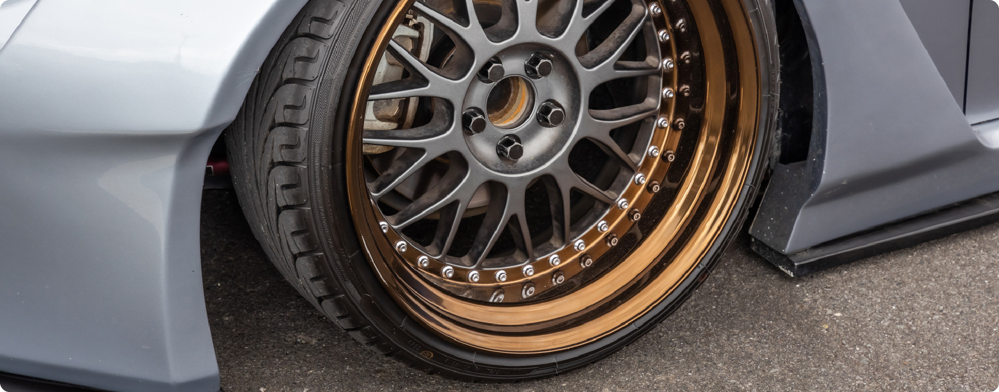 車検に通るタイヤの基準とは？検査合格やはみ出しの基準を解説