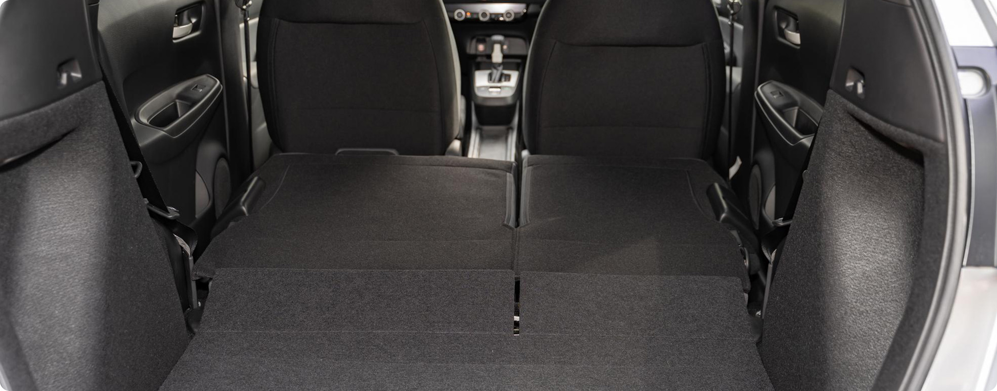 車検のときは荷物を降ろすの？審査への影響などリスクを徹底解説